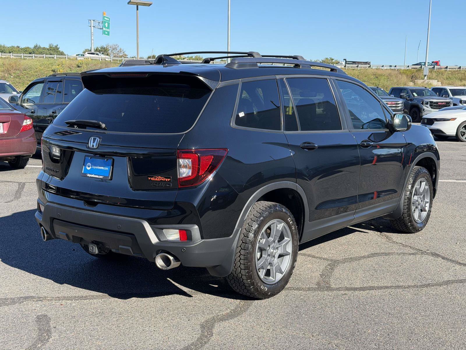 Certified 2025 Honda Passport TrailSport image 2