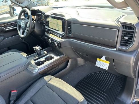 New 2026 GMC Sierra 1500 Elevation image 26