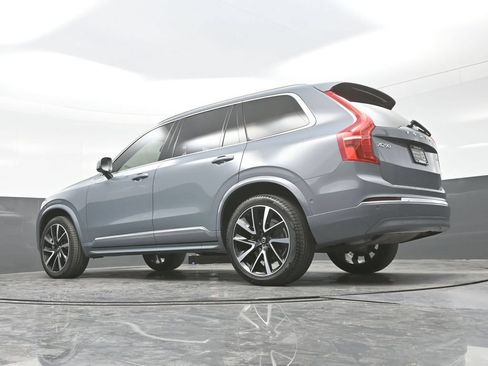 Used 2023 Volvo XC90 B6 Plus AWD/4WD image 32