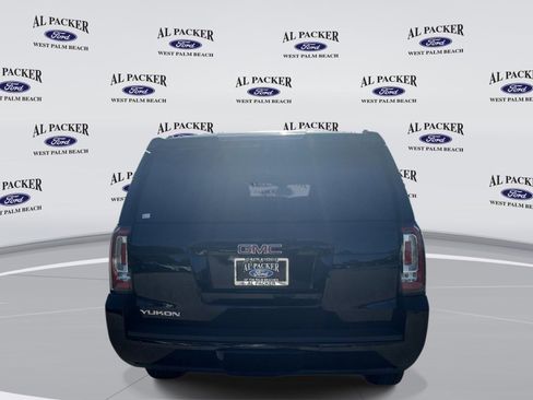 Used 2018 GMC Yukon SLE RWD image 4