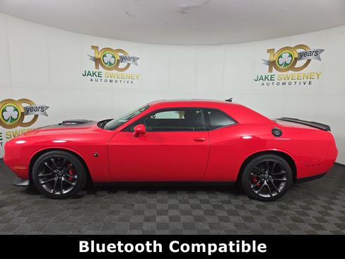 Used 2022 Dodge Challenger R/T Scat Pack w/ Shaker Package image 4