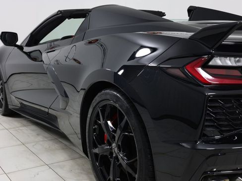Used 2022 Chevrolet Corvette Stingray Premium Conv w/ Z51 Performance Package image 44
