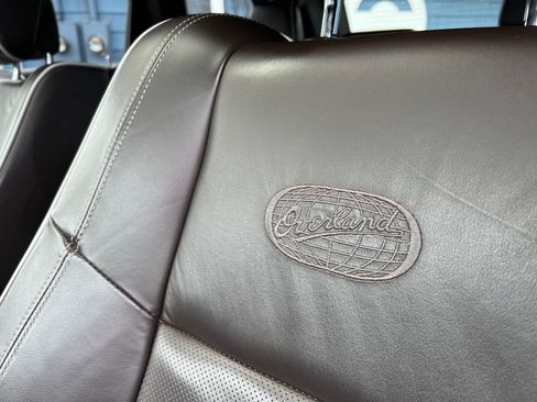 Used 2018 Jeep Grand Cherokee Overland image 14