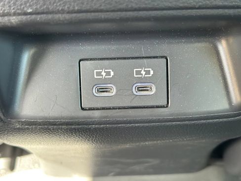 Used 2025 Toyota Corolla LE FWD image 21