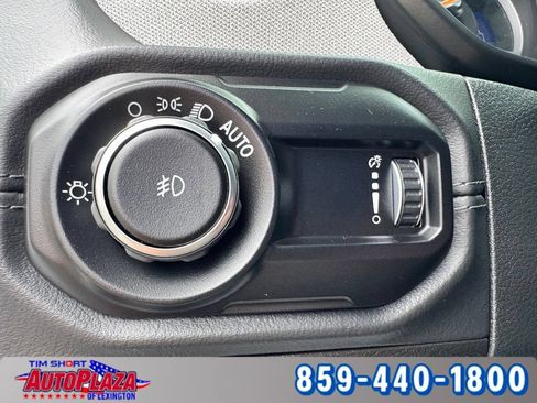 Used 2026 Jeep Wrangler Unlimited Sahara AWD/4WD image 23