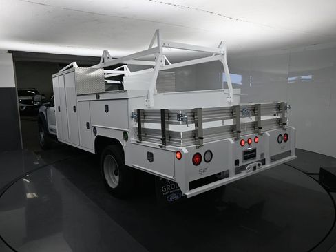 New 2026 Ford F550 2WD Regular Cab Super Duty image 7