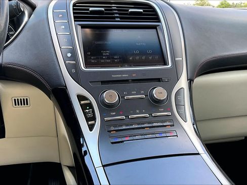 Used 2016 Lincoln MKX Black Label FWD image 35