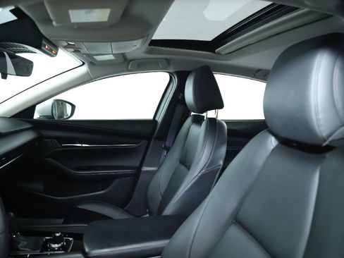 Used 2025 MAZDA MAZDA3 s image 19