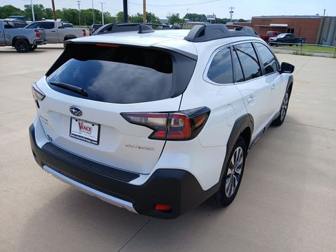 Used 2024 Subaru Outback Limited AWD/4WD image 6