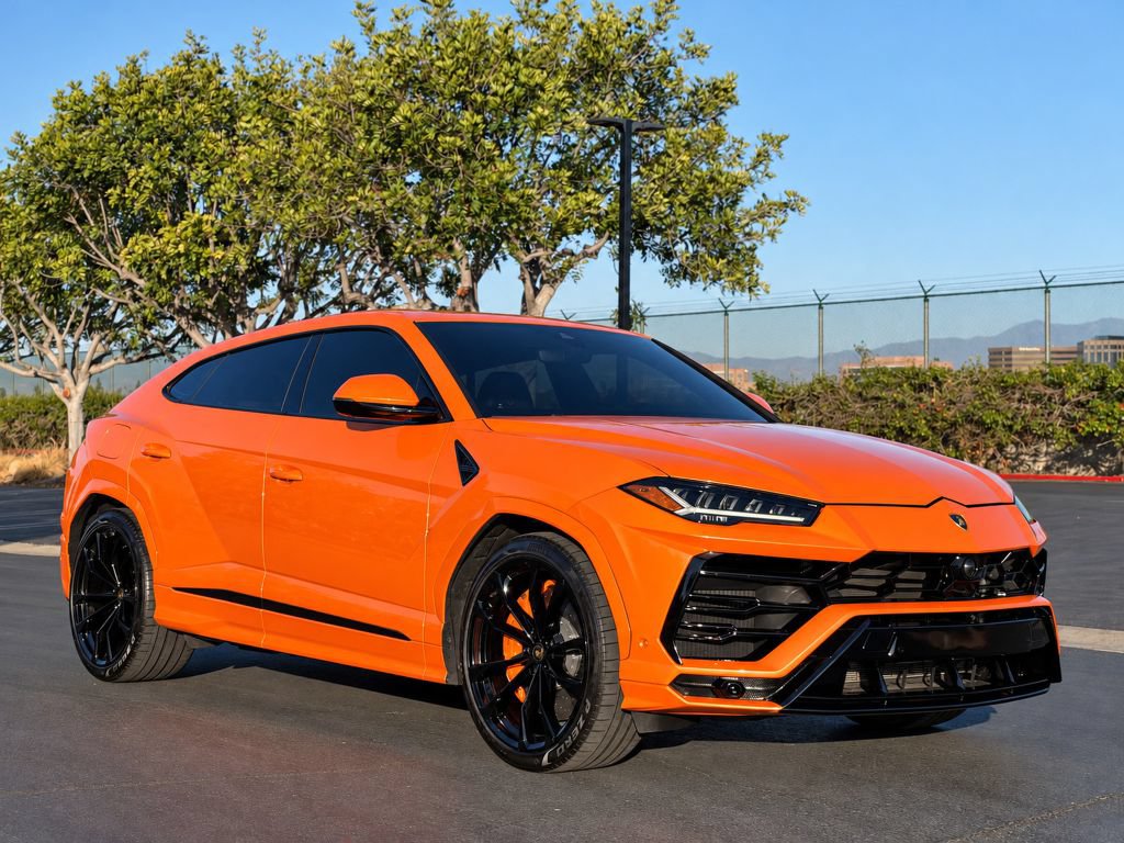 Used 2021 Lamborghini Urus AWD/4WD image 10