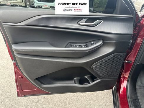 Used 2023 Jeep Grand Cherokee L Altitude image 11