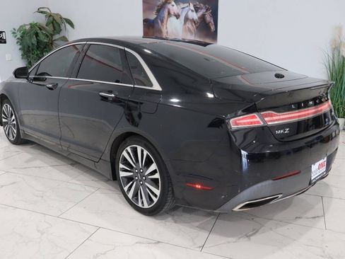 Used 2018 Lincoln MKZ Select w/ Select Plus Package FWD image 5
