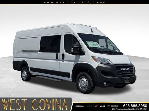 New 2026 RAM ProMaster 3500 w/ Crew Van Package FWD image 5