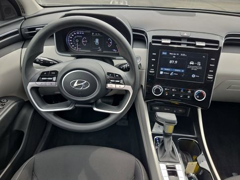 Used 2023 Hyundai Tucson SEL image 32