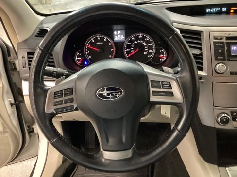 Used 2013 Subaru Outback 2.5i Premium w/ Popular Pkg 1A image 18