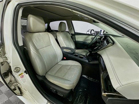 Used 2014 Toyota Avalon Limited image 34