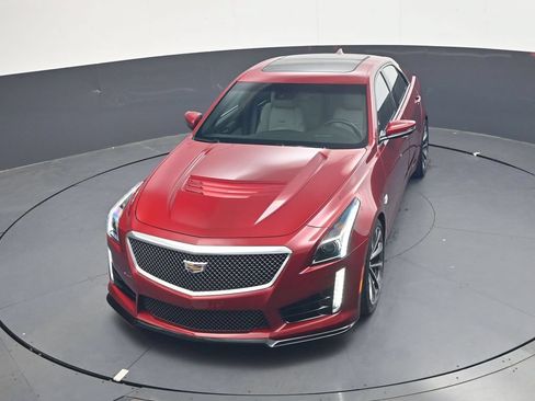 Used 2016 Cadillac CTS V w/ Luxury Package RWD image 39