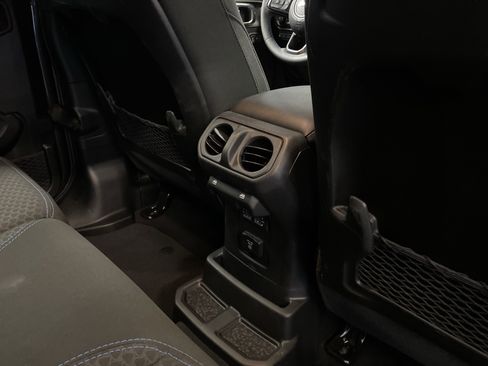 Certified 2025 Jeep Wrangler Unlimited Rubicon 4xe w/ Safety Group image 37