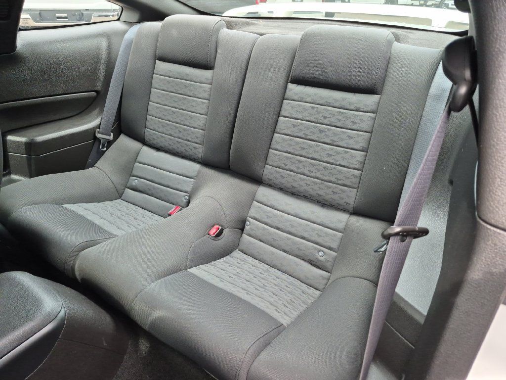 Used 2007 Ford Mustang GT Premium RWD image 30