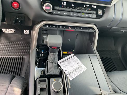 New 2026 Toyota Tundra Platinum AWD/4WD image 15