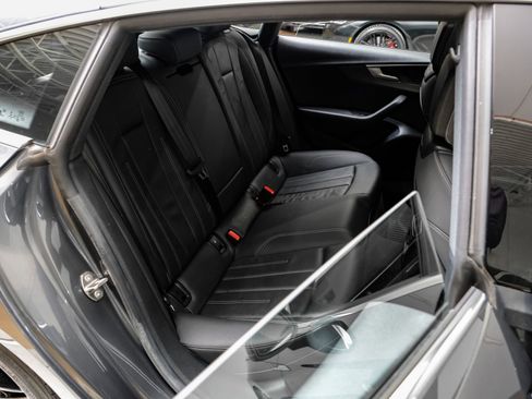 Used 2022 Audi A5 2.0T Premium image 39