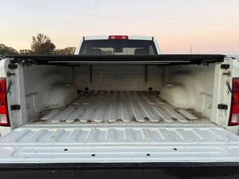 Used 2014 RAM 1500 Express image 9