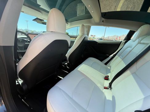 Used 2022 Tesla Model 3 Performance AWD/4WD image 14