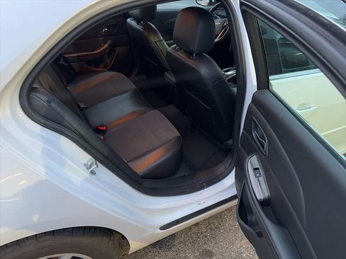 Used 2015 Chevrolet Malibu LT image 10