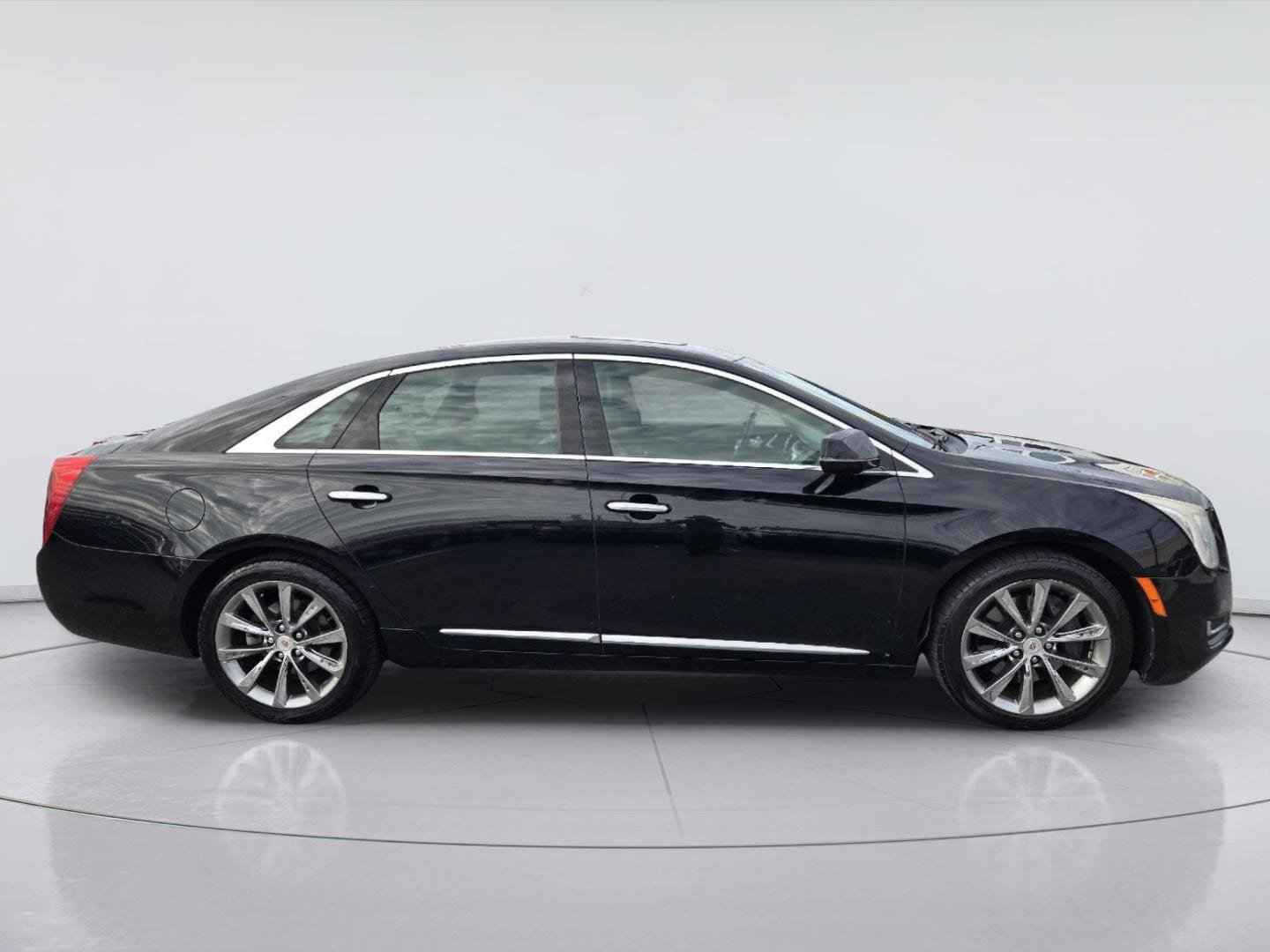 Used 2014 Cadillac XTS FWD image 4