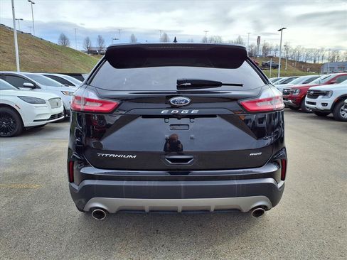 Used 2024 Ford Edge Titanium w/ Equipment Group 301A image 5