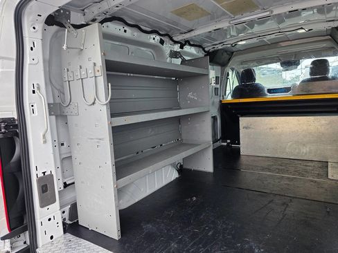 Used 2020 Ford Transit 250 Low Roof AWD image 12