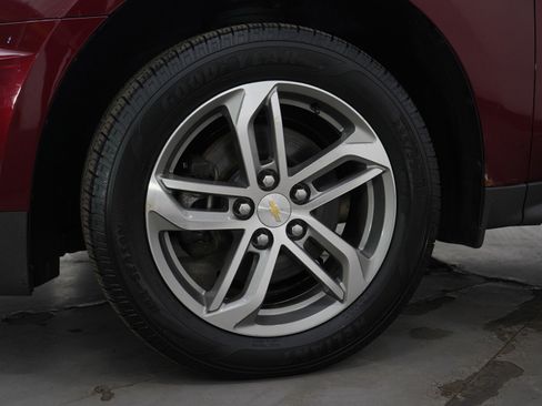 Used 2016 Chevrolet Equinox LTZ w/ Enhanced Convenience Package image 28