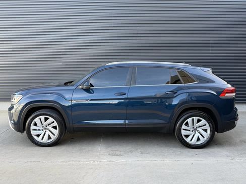 Used 2022 Volkswagen Atlas Cross Sport SE image 9