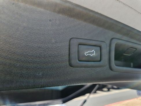 Used 2015 Subaru Forester 2.5i Touring w/ Eyesight & Navigation System AWD/4WD image 7