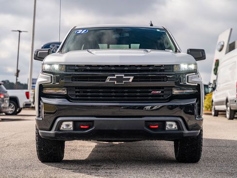 Used 2021 Chevrolet Silverado 1500 LT Trail Boss w/ Convenience Package II image 2