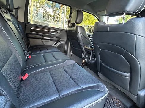 Used 2022 RAM 1500 Laramie RWD image 38
