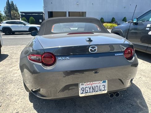 Used 2023 MAZDA MX-5 Miata Grand Touring RWD image 6