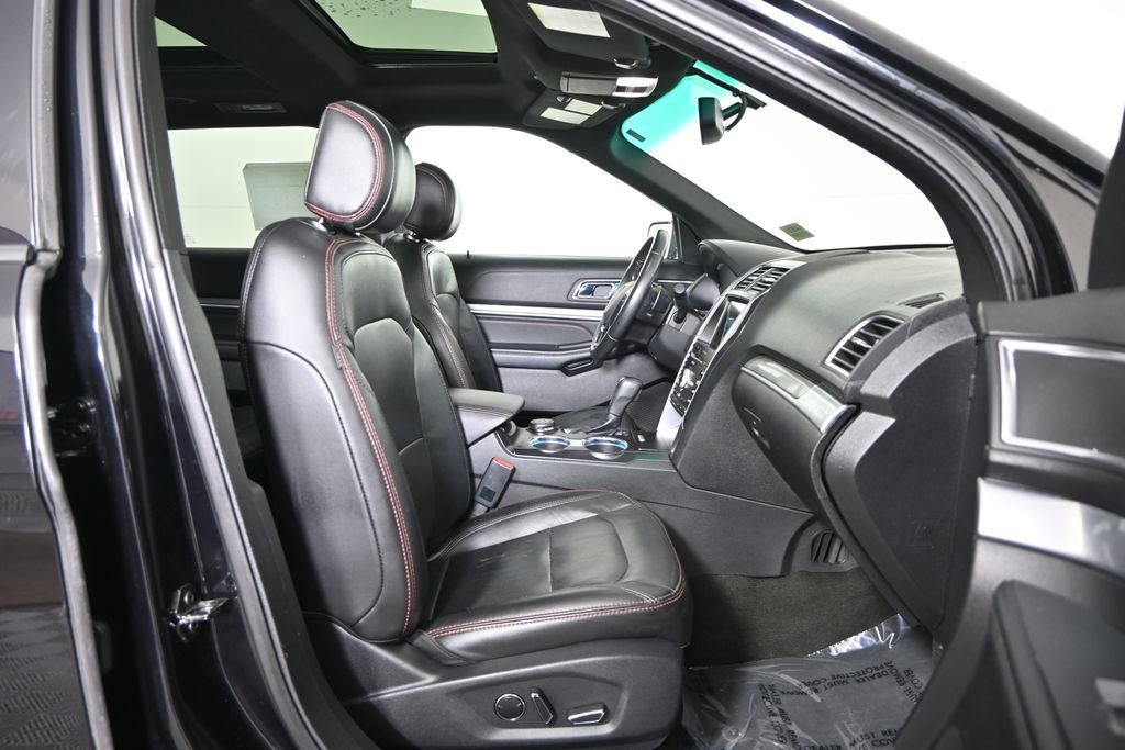 Used 2017 Ford Explorer Sport AWD/4WD image 13