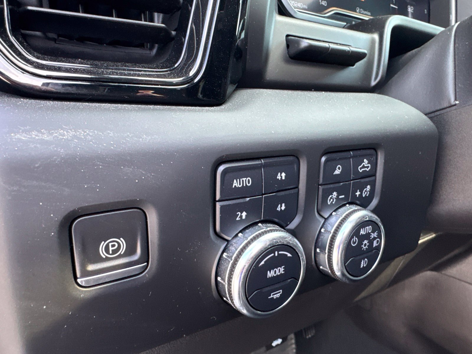 Used 2024 GMC Sierra 1500 AT4X AWD/4WD image 15