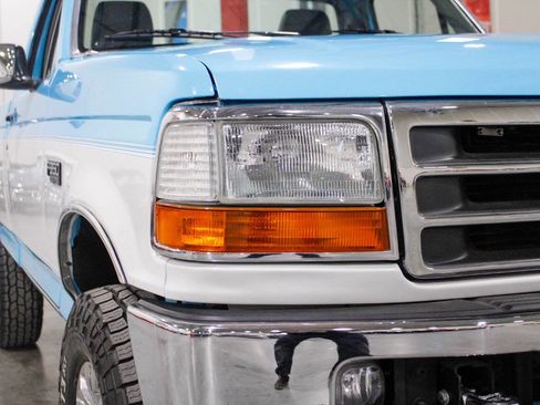 Used 1997 Ford F350 4x4 Regular Cab image 24