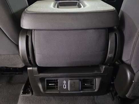 Used 2024 GMC Sierra 1500 SLE RWD image 18