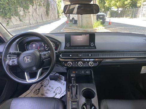 Used 2023 Honda Civic EX-L image 4