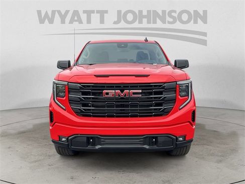 New 2026 GMC Sierra 1500 Elevation image 8