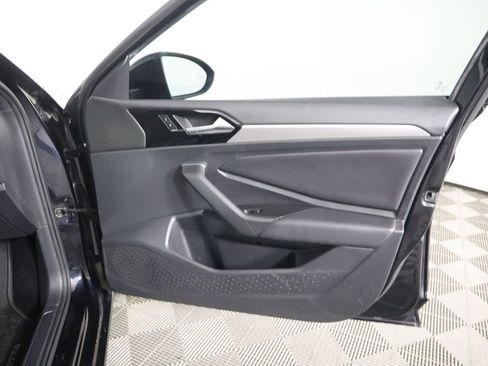 Used 2019 Volkswagen Jetta R-Line w/ R-Line Cold Weather Package image 25