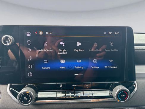 Used 2024 Chevrolet Colorado LT image 23