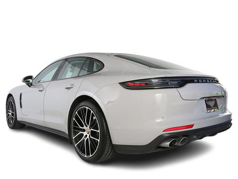 Used 2023 Porsche Panamera 4 Platinum Edition AWD/4WD image 8