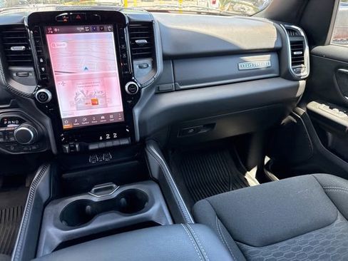 Used 2025 RAM 1500 Big Horn AWD/4WD image 29