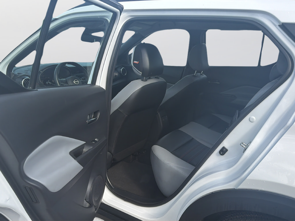 Certified 2024 Nissan Kicks SR w/ SR Premium Package FWD image 20