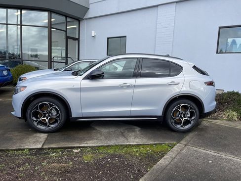 New 2024 Alfa Romeo Stelvio Ti image 4