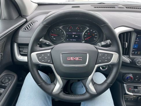 Used 2023 GMC Terrain SLT image 22